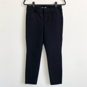 Old Navy Women's Black Mid Rise Pixie Ankle Pants